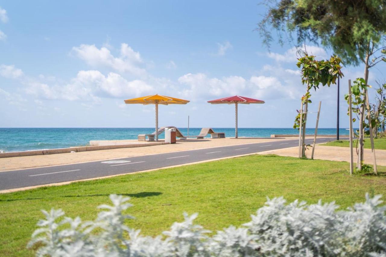 Tranquil Stay Near The Beach By Sea N' Rent Nahariya Bagian luar foto